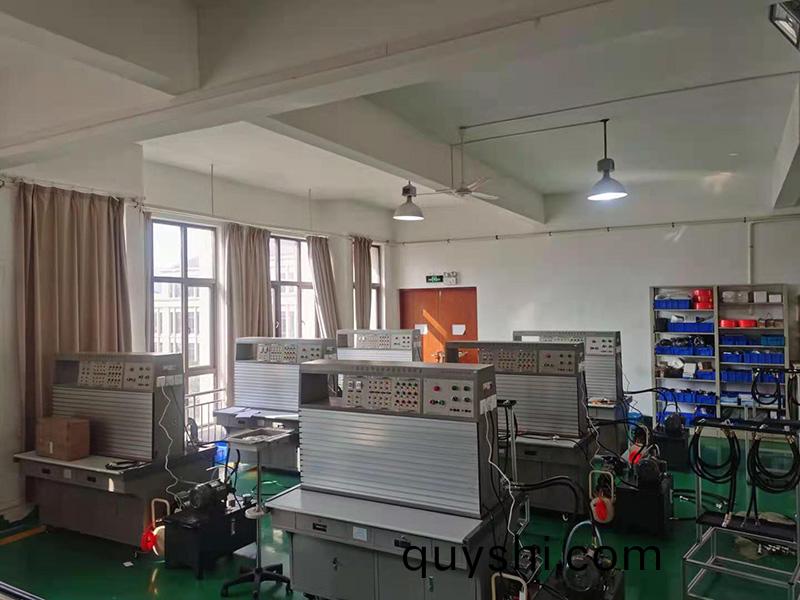 液壓(ya)與氣(qi)動(dong)實(shi)訓(xun)室(shi)