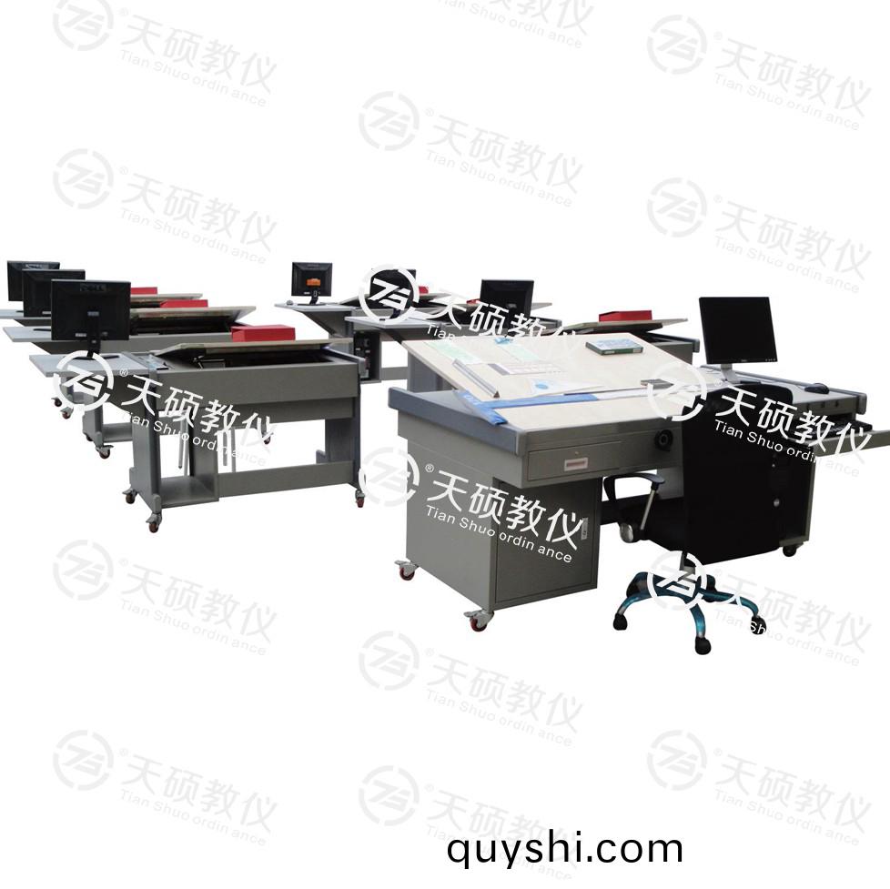 TSDH-1型(xing) 豪華(hua)型工程(cheng)製圖(tu)實訓室設(she)備(bei)