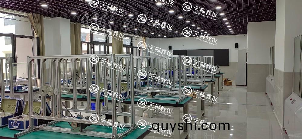 機械設(she)計實訓(xun)室